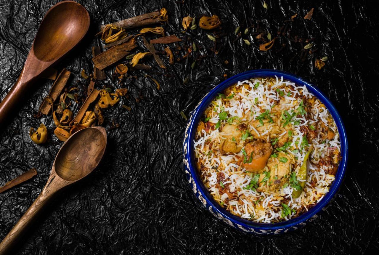 Sofitel Mumbai BKC Hotel Bagian luar foto Hyderabadi biryani
