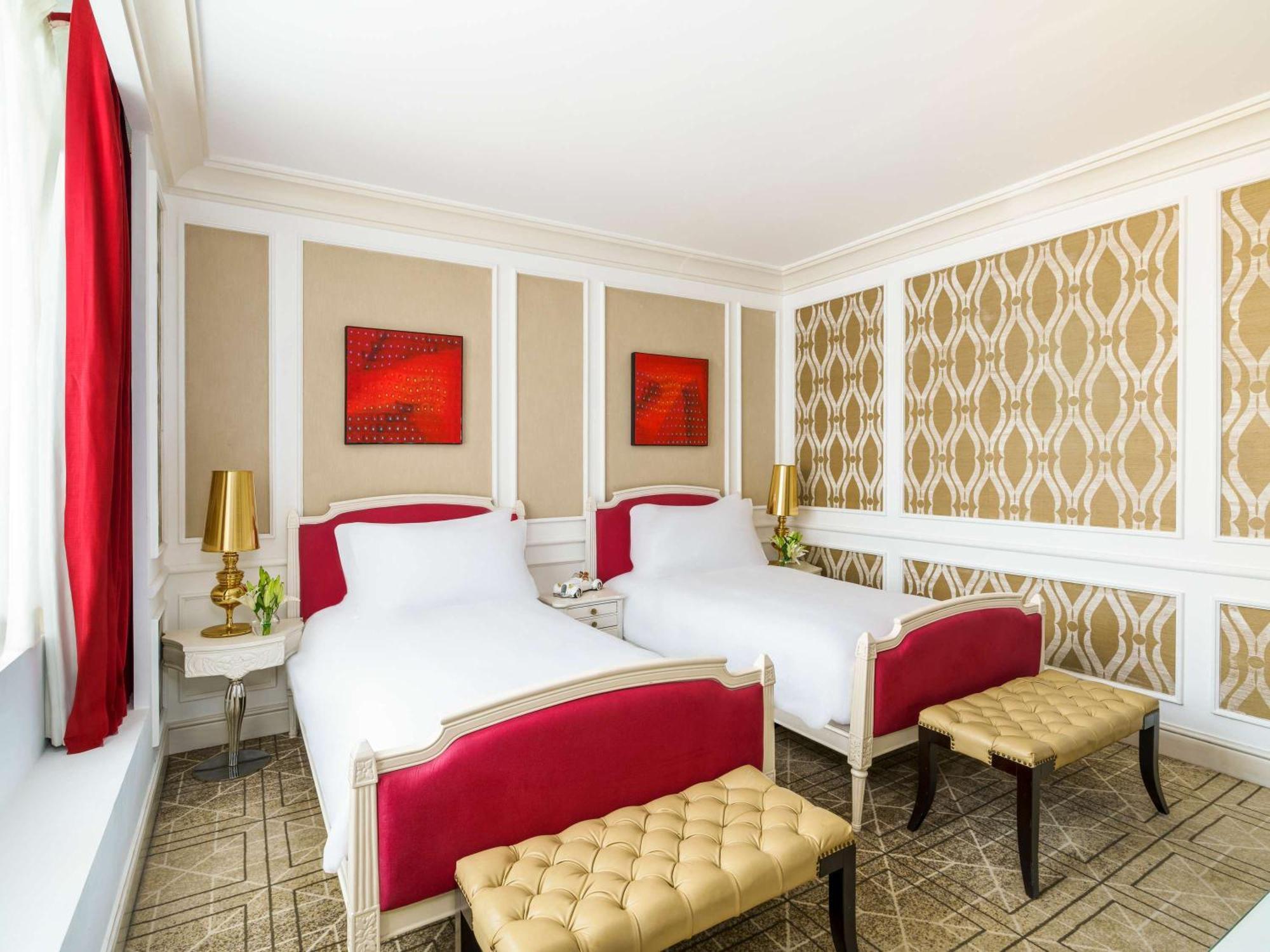 Sofitel Mumbai BKC Hotel Bagian luar foto A room at the hotel